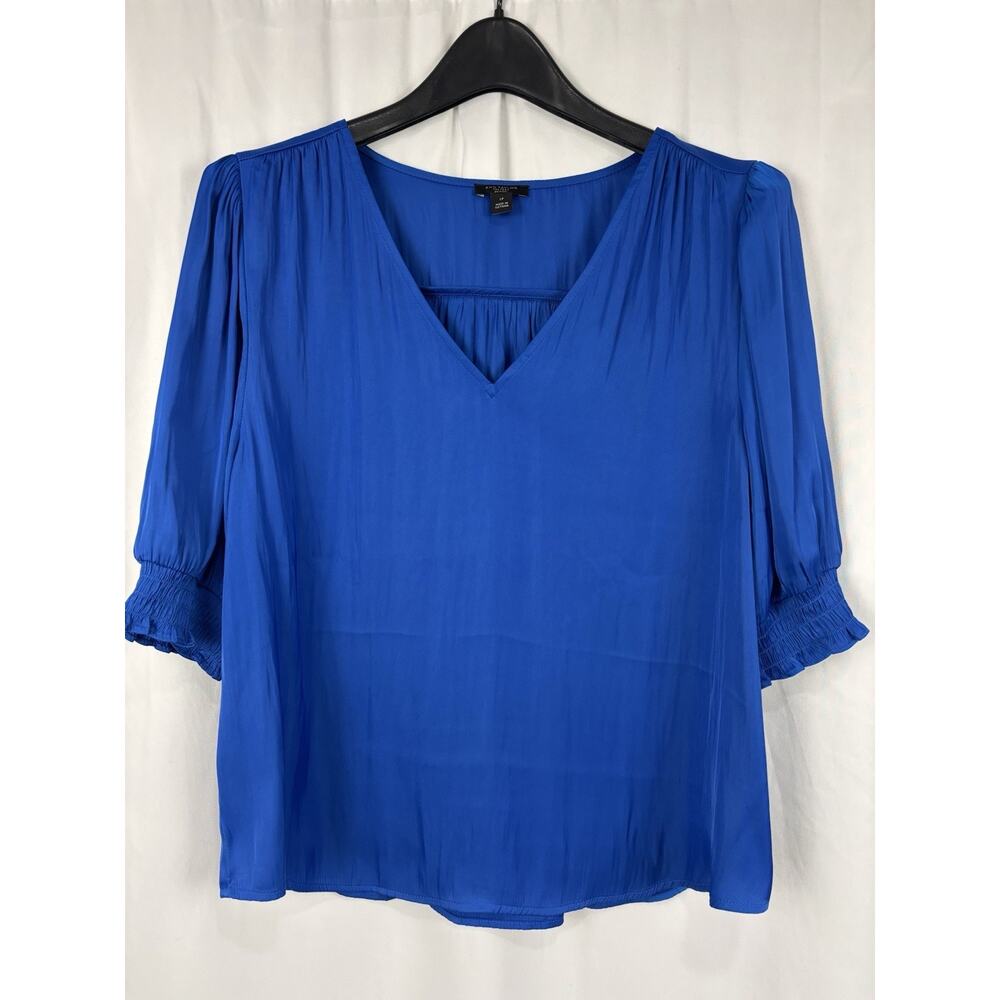 Ann Taylor Petite Silky V-neck Short Sleeve Blouse Blue Modern Feminine Size L